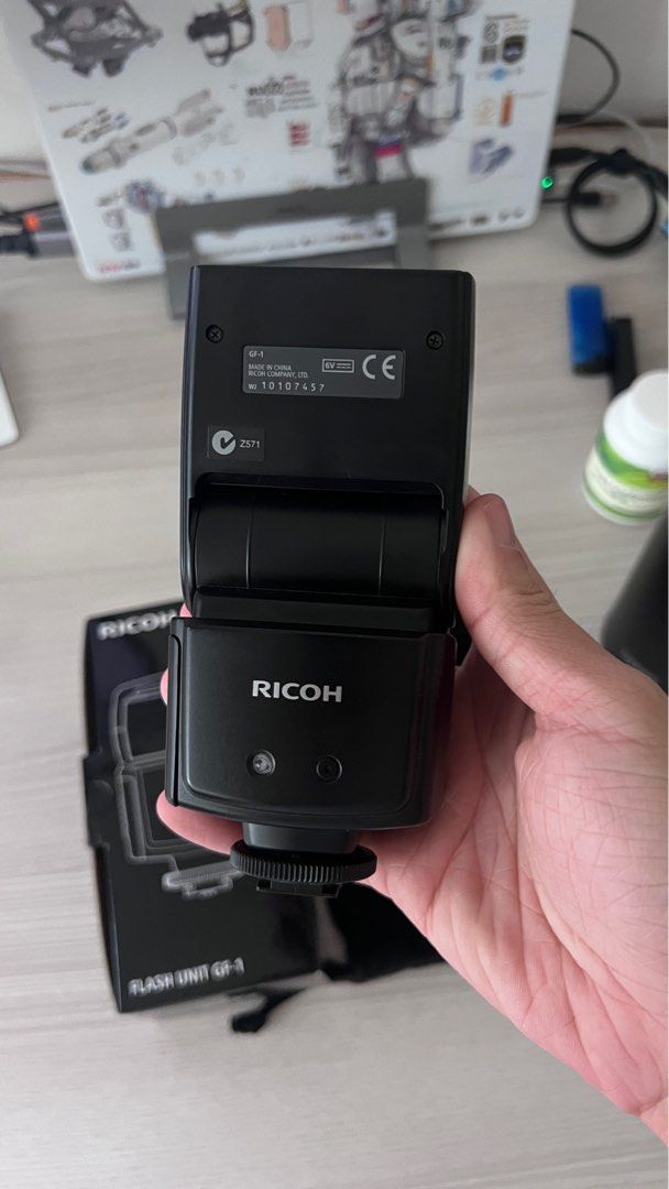 Ricoh GF-2 External Flash - ID