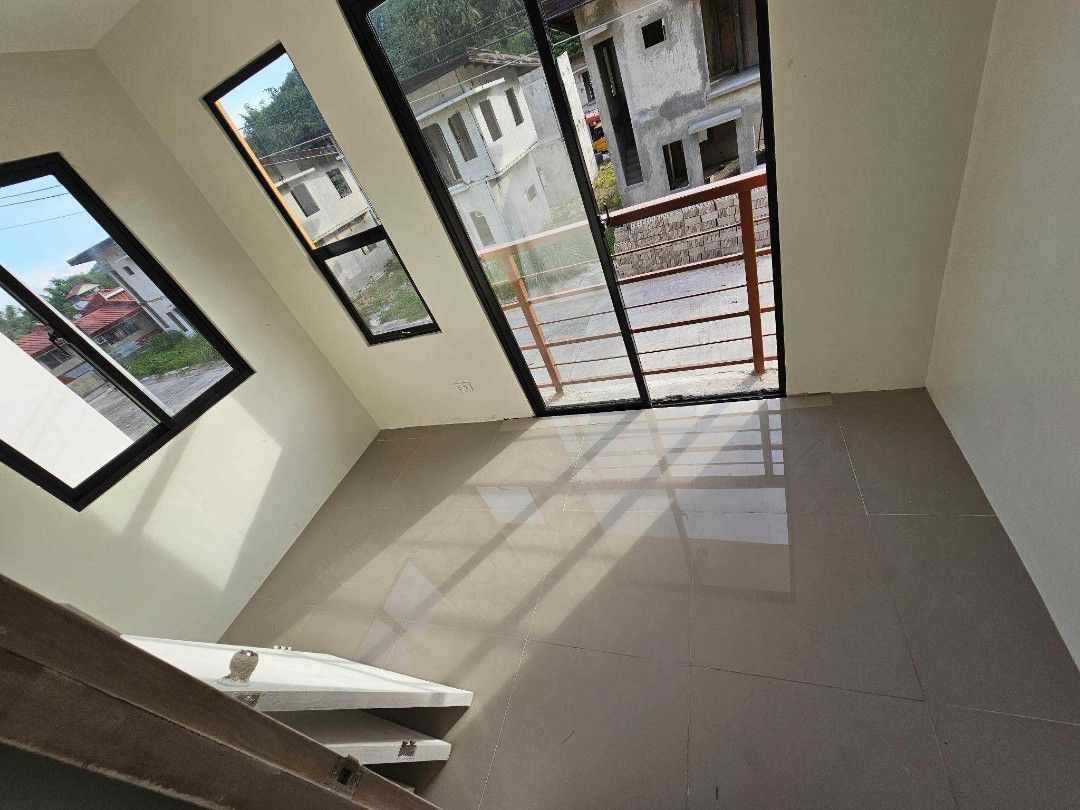 RUSH HOUSE AND LOT FOR ASSUME IN LINAO MINGLANILLA CEBU, Property, For