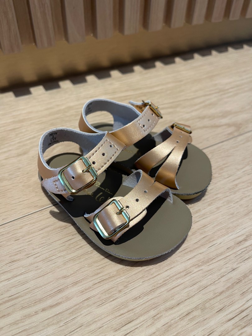 Gold sandals size 2 outlet