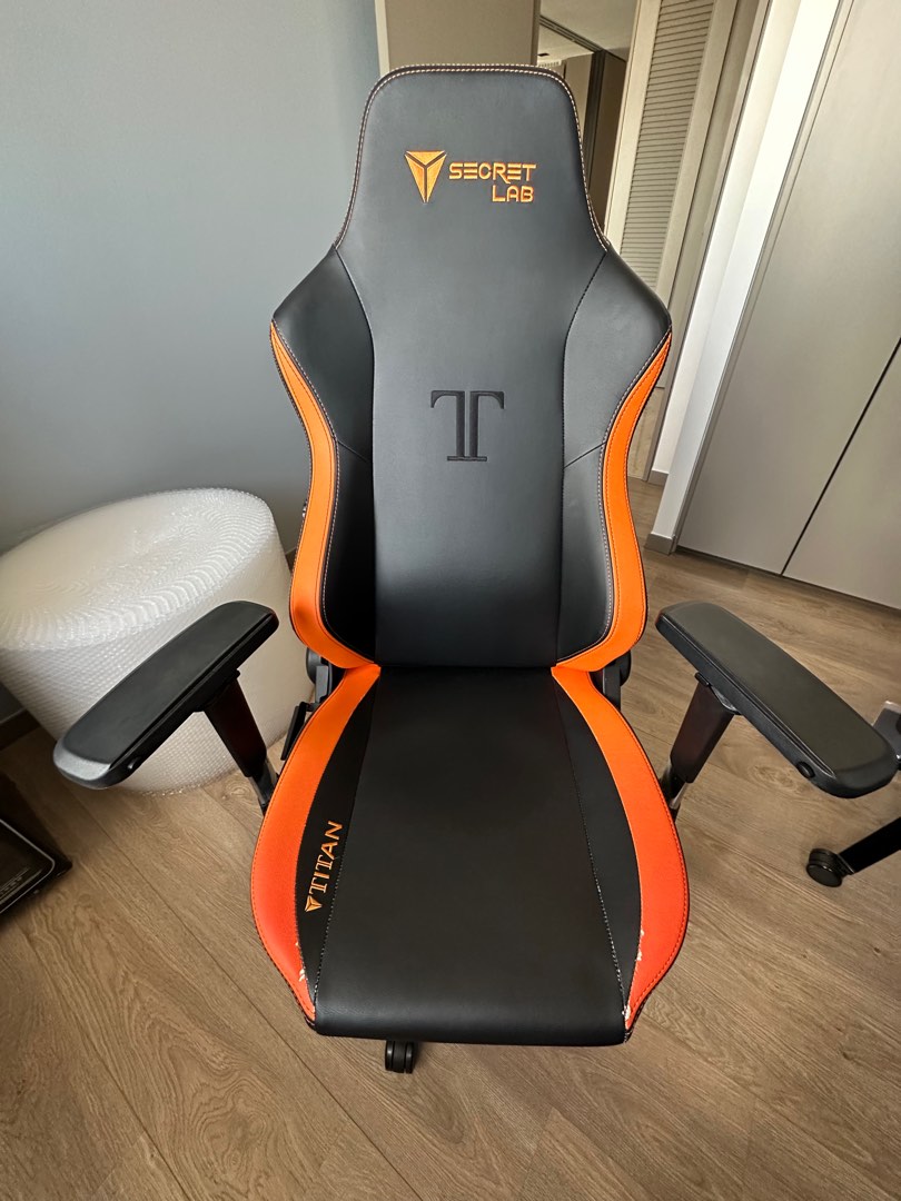 Secretlab sale titan orange
