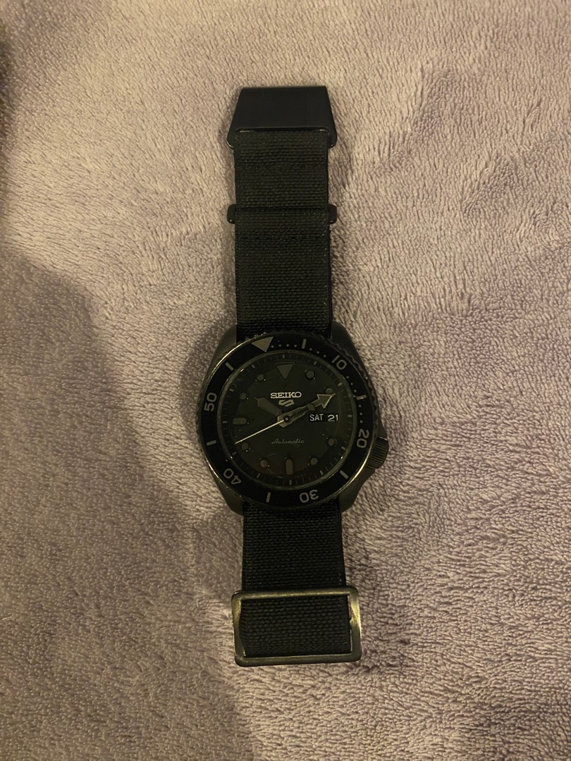 Seiko 5 SRPD79K1 Men s Fashion Watches Accessories Watches on Carousell