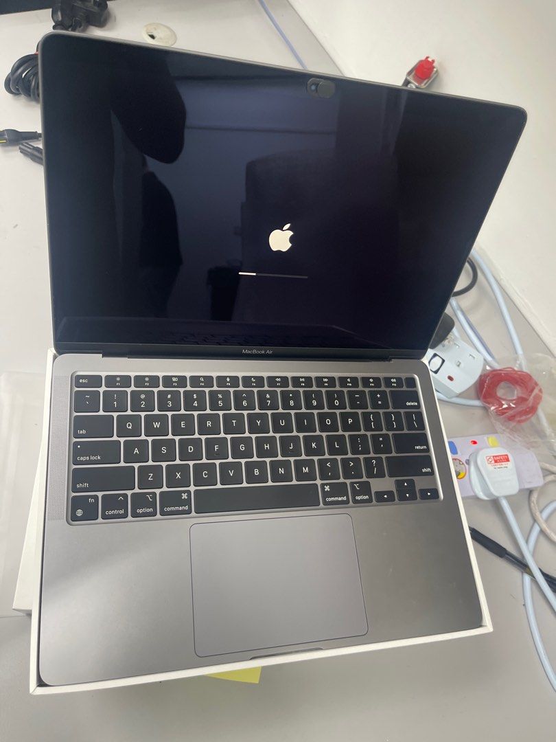 Sell MacBook Air m1 500gb with apple care plus 2024 1050, Computers