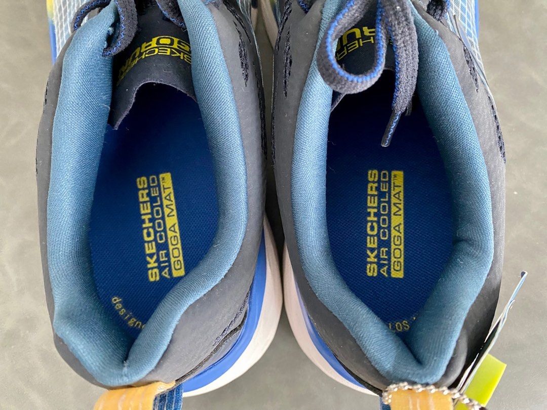 skechers max cushioning ultra go