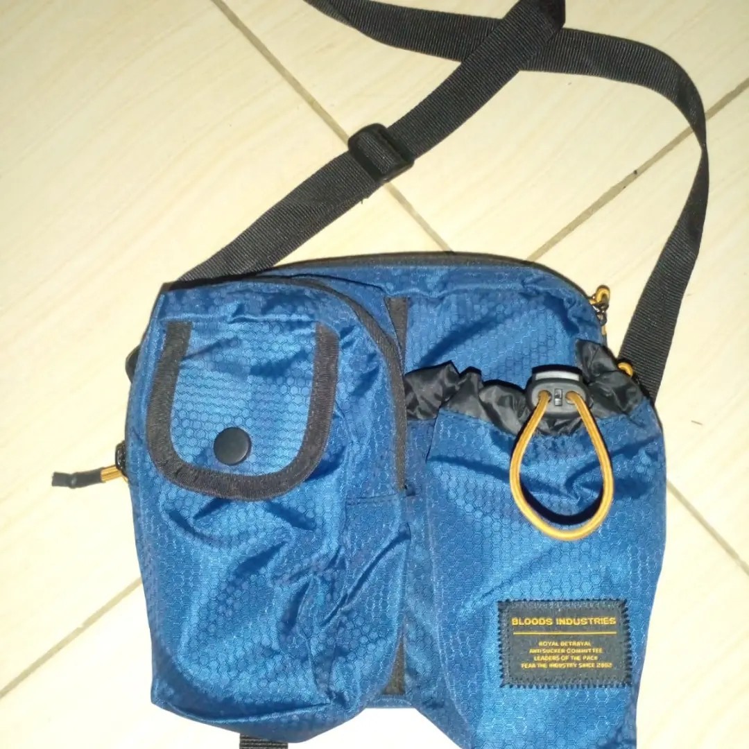 Sling bag cheap bloods