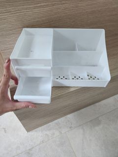 (Category: ) located in . Submitted by roomtoshare (Listing ID 1251118189, Image 1). Description: .