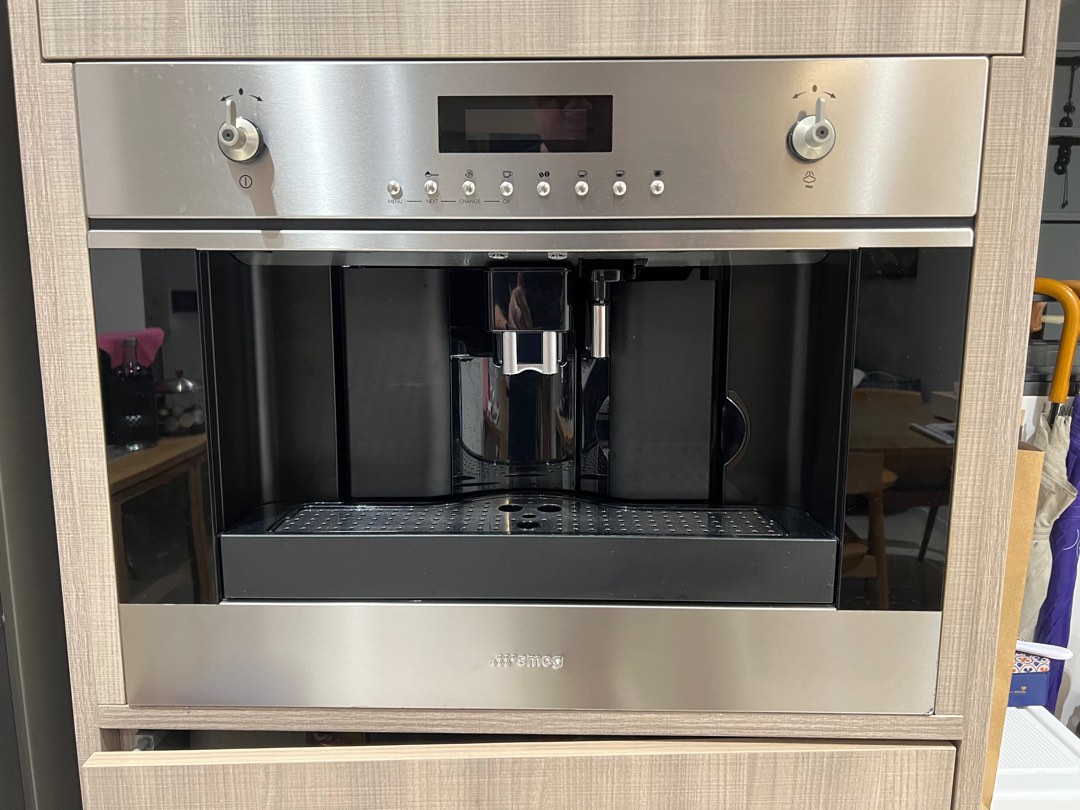 Smeg built in coffee machine, TV & Home Appliances, Kitchen Appliances