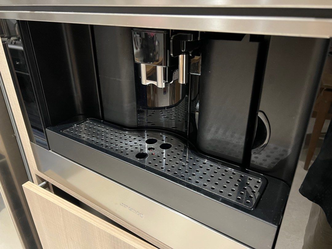 Smeg built in coffee machine, TV & Home Appliances, Kitchen Appliances