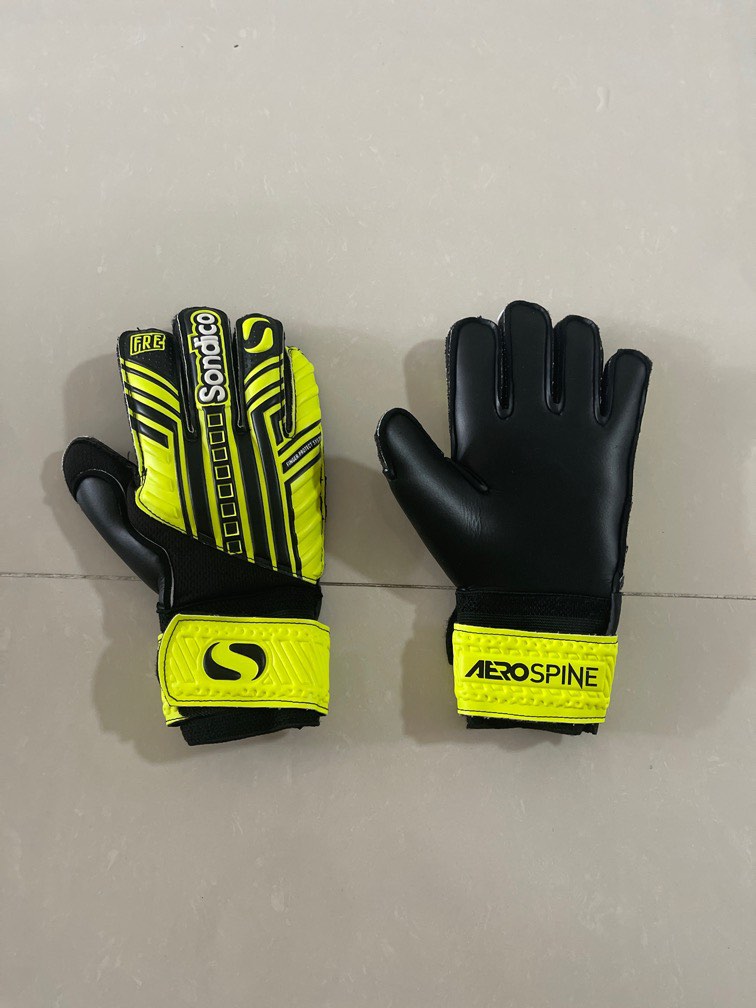 Sondico pro 2024 goalkeeper gloves