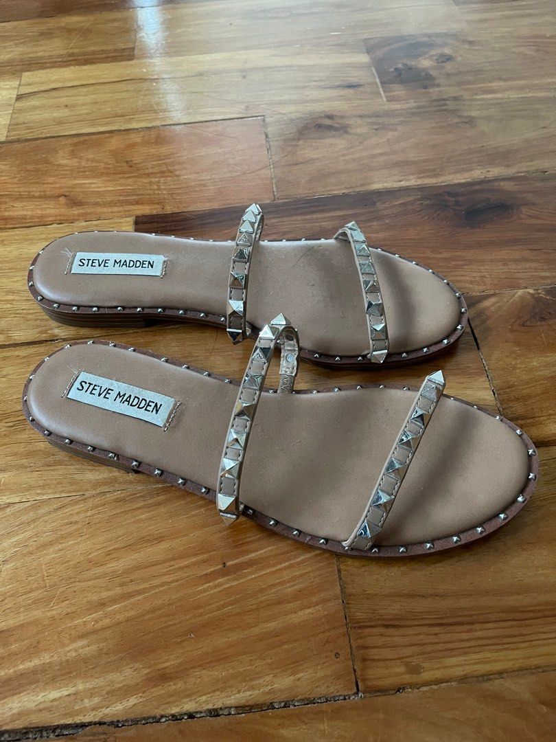 Steve madden 2025 valentino sandals