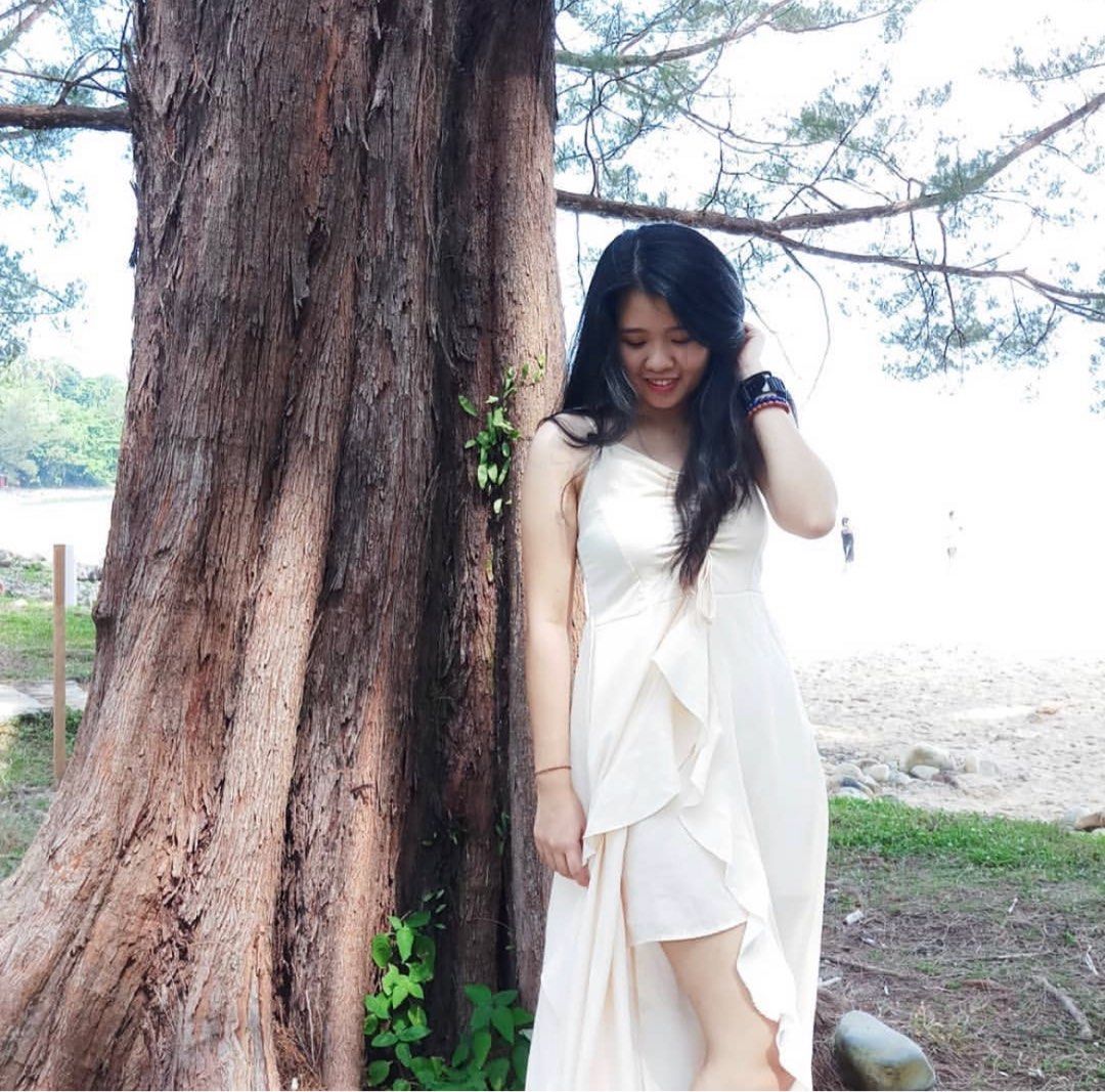 Pale yellow outlet summer dress