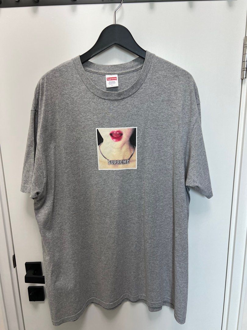 OFF supreme necklace tee www.butiuae