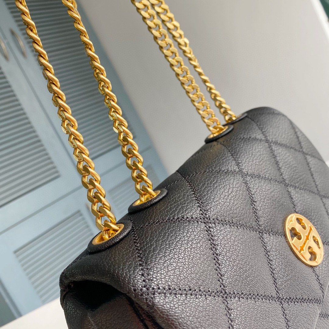 Chanel clamshell bag top