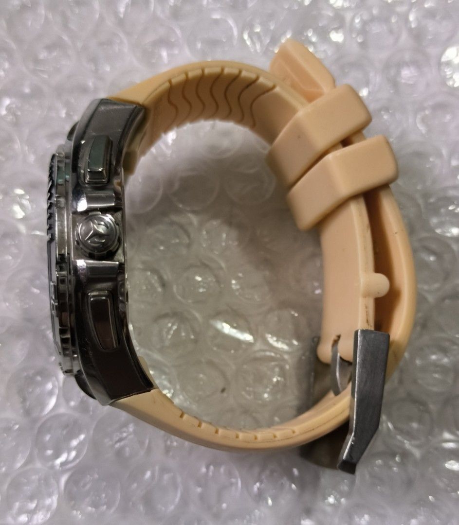 Technomarine (Category: Men's Watches) located in Taguig. Submitted by tester1x (Listing ID 1251178802, Image 3). Description: Selling secondhand ⌚ TechnoMarine Stainless Steel Cruise - Swiss Movement 110009 10133641 44MM Original Bracelet (Rubber Type).