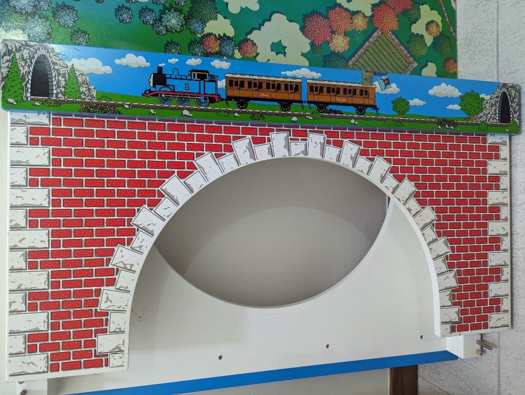 Thomas the train table used clearance