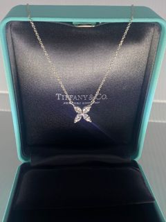 Tiffany and co Victoria diamond platinum necklace