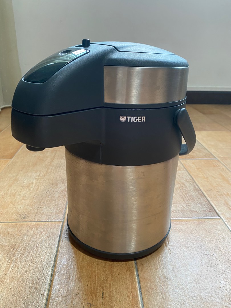 Tiger 2.2L hot water dispenser, TV & Home Appliances, Kitchen Appliances, Water Purifers