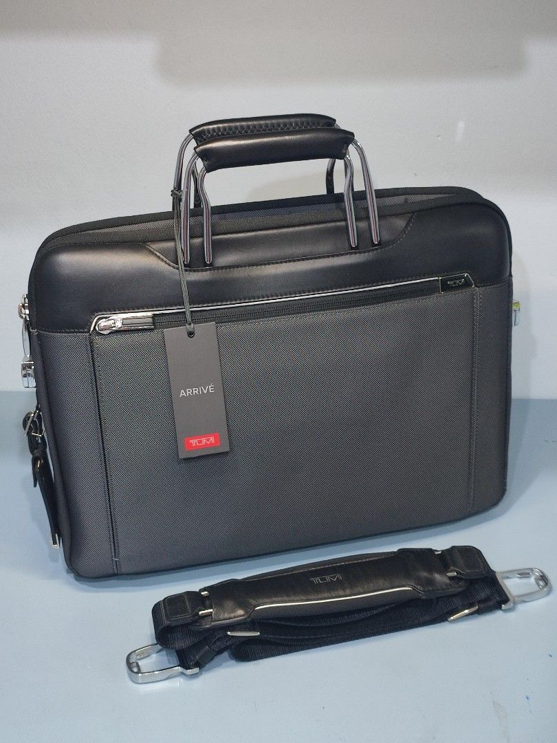 Tumi hamilton slim hot sale brief review