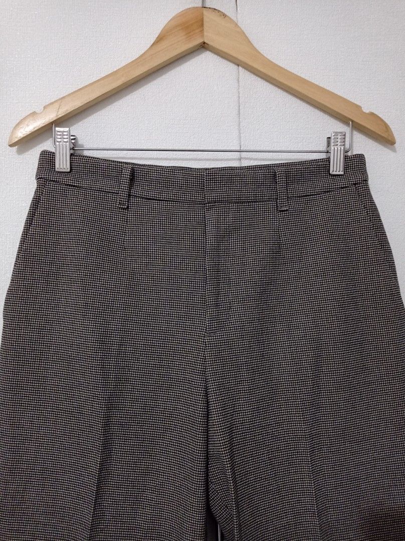 Uniqlo Women Smart Ankle Length Pants (Brown Houndsthooth) on Carousell