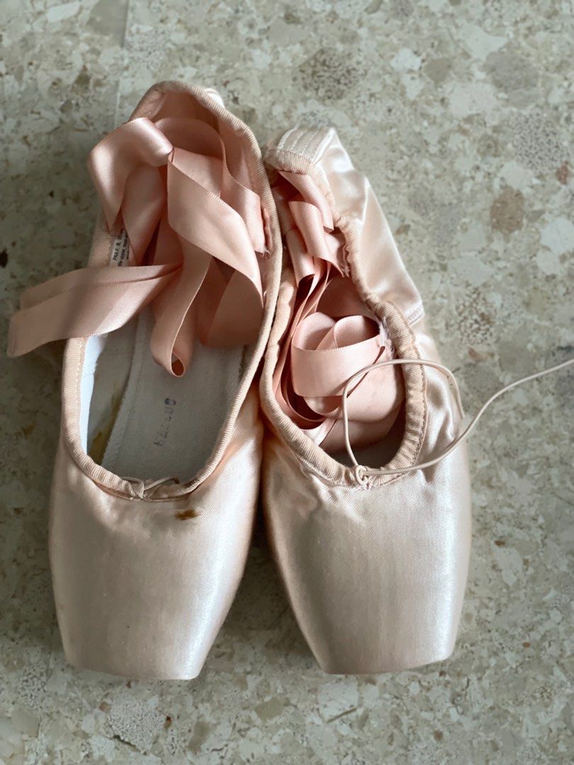Vanassa pointe clearance shoes