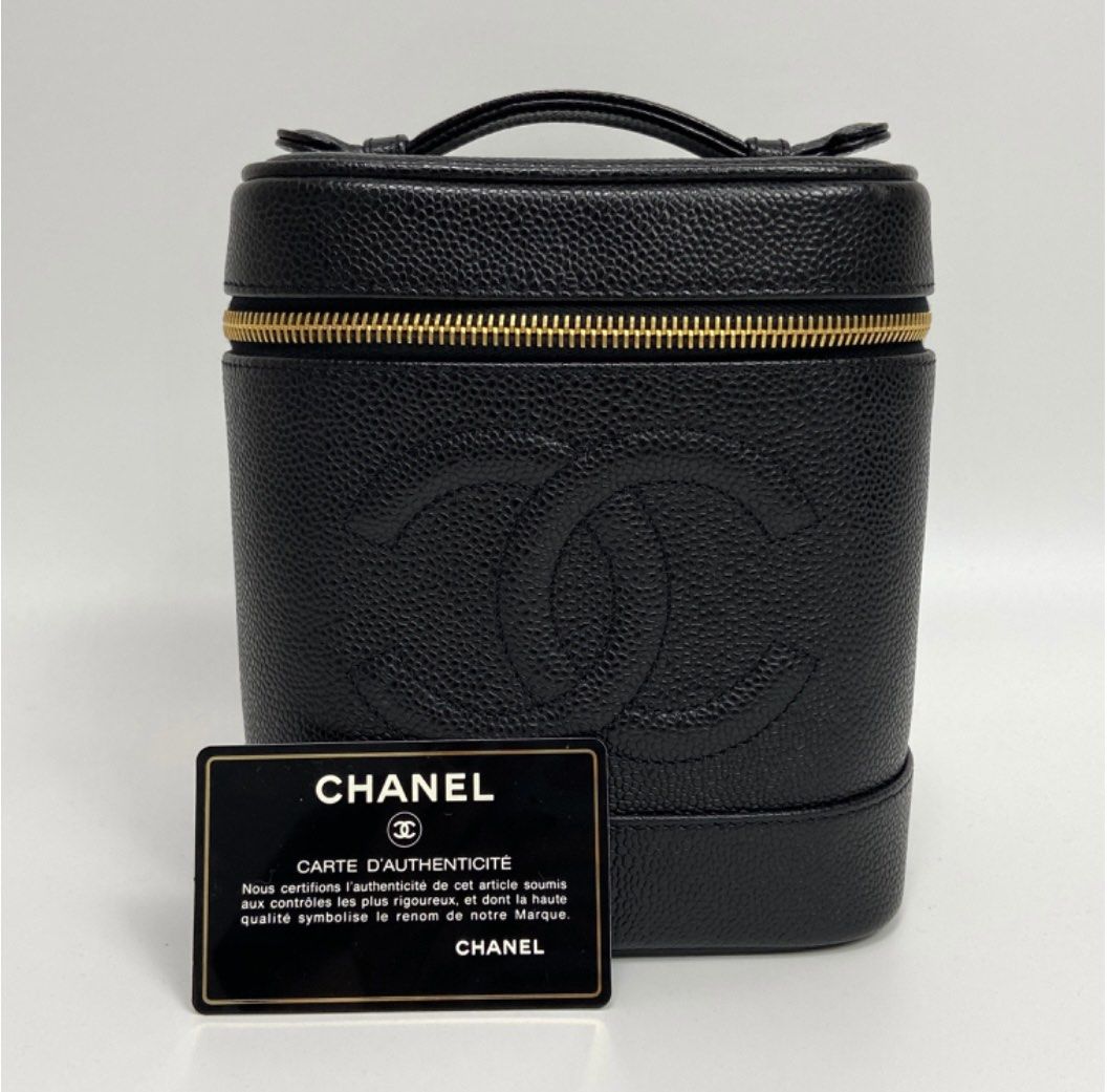 Vintage Chanel Bag, Luxury, Bags & Wallets on Carousell