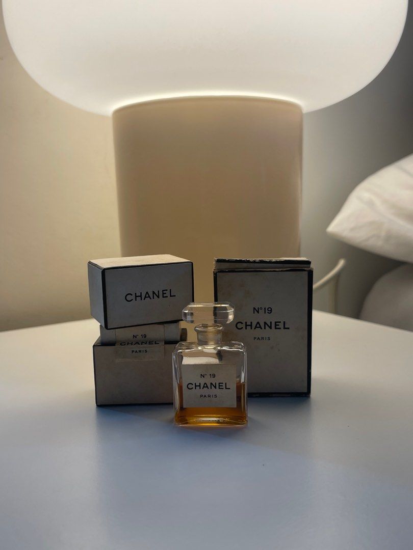 Vintage Chanel N'19 Parfum, 7ml, Beauty & Personal Care, Fragrance &  Deodorants on Carousell