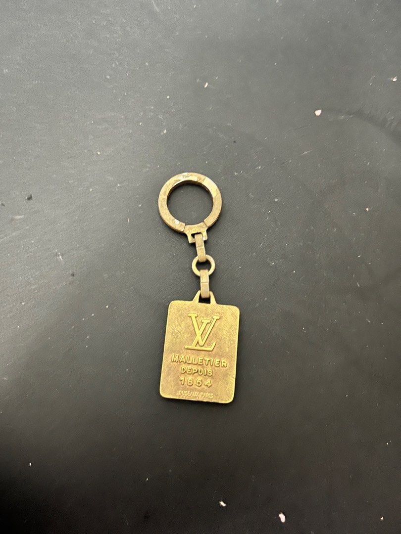 Vintage LV Key Chain Malletier Depuis LV Louis Vuitton Logo