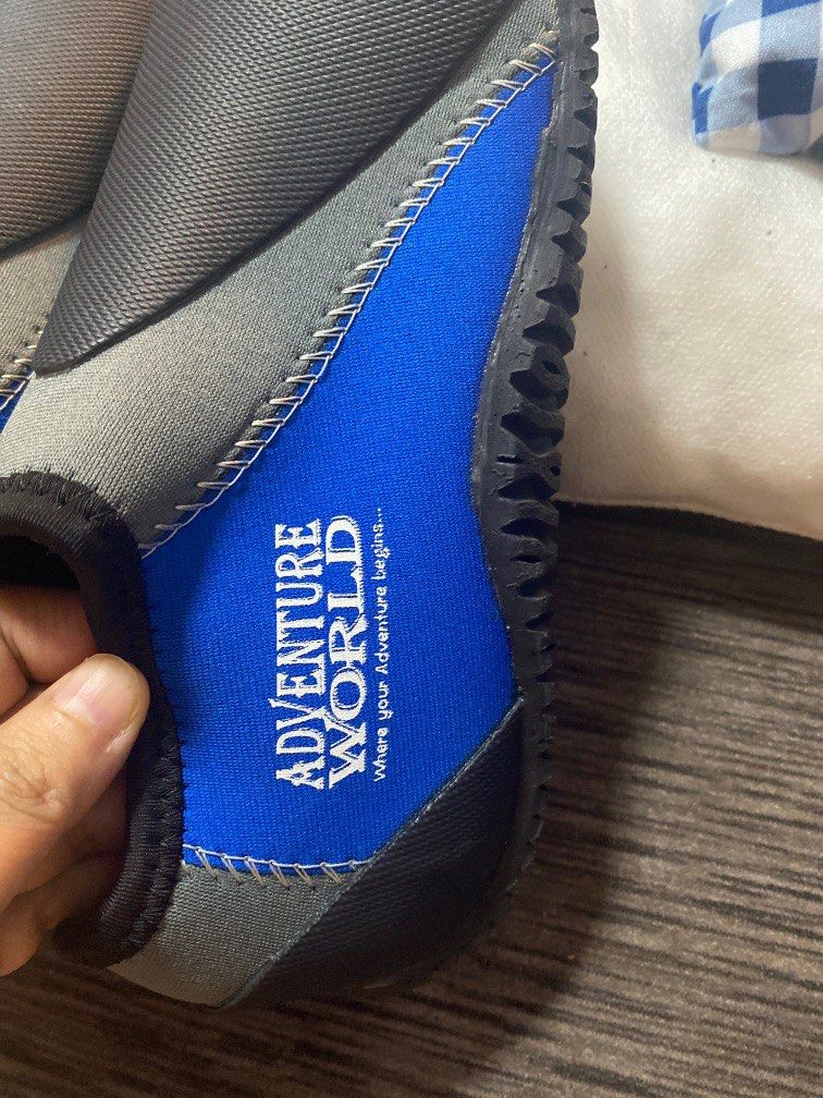 Water boots aqua shoes Men s Fashion Footwear Boots on Carousell