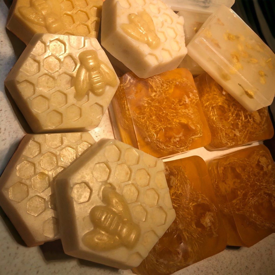 Wedding Gifts/Souvenirs (Category: Bath) located in Cabuyao City. Submitted by etcetera23 (Listing ID 1251282205, Image 1). Description: Our custom made soaps are crafted with natural buds, oils, and other skin-safe ingredients that are free from parabens and vegan-friendly. Each soap is carefully crafted and cured for weeks before being ready for use. They are designed to be gentle and nourishing to the skin. Treat your guests to a luxurious, cu