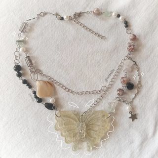 (Category: ) located in . Submitted by kkiraa14 (Listing ID 1251198613, Image 1). Description: .