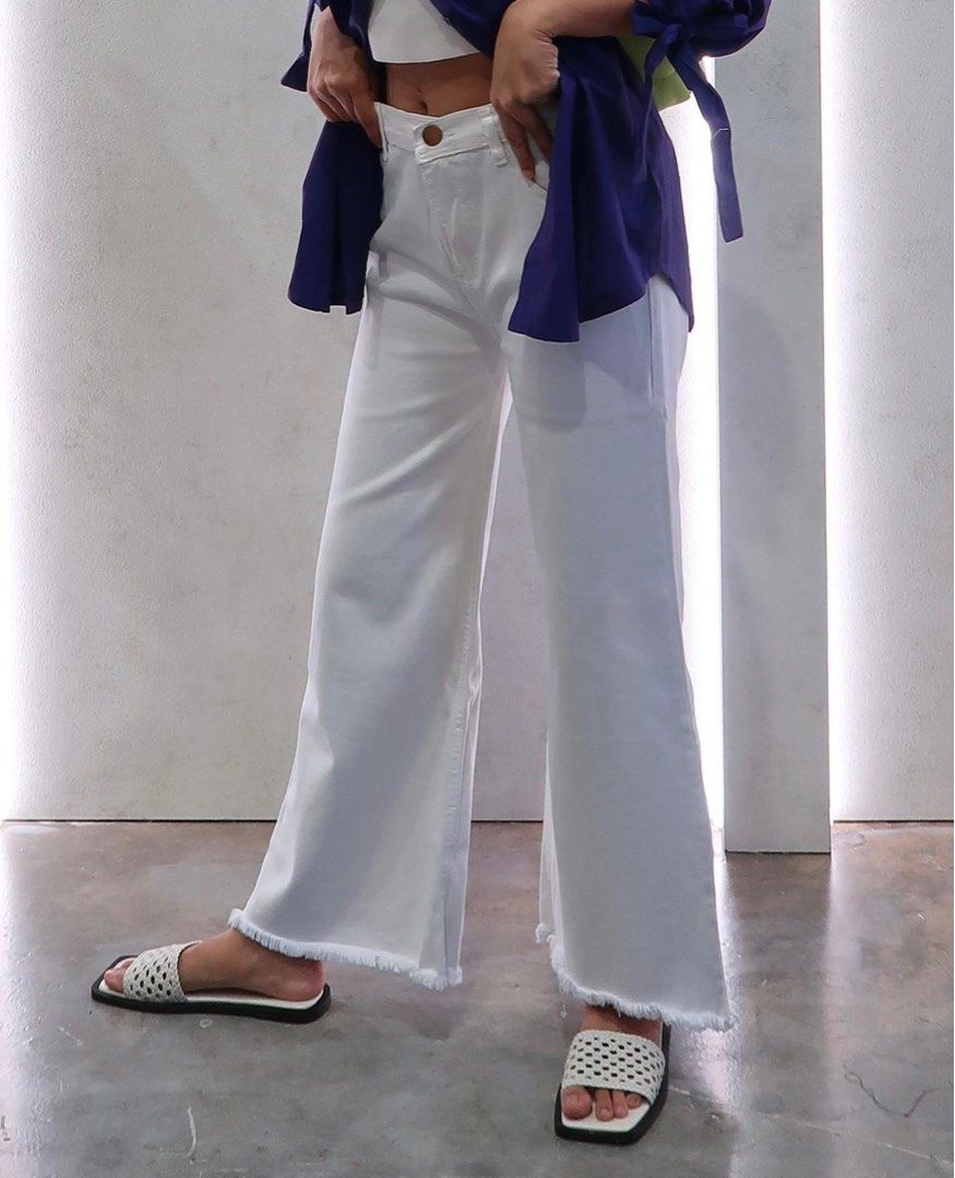White Frayed Mom Jeans Women s Fashion Bottoms Jeans Leggings