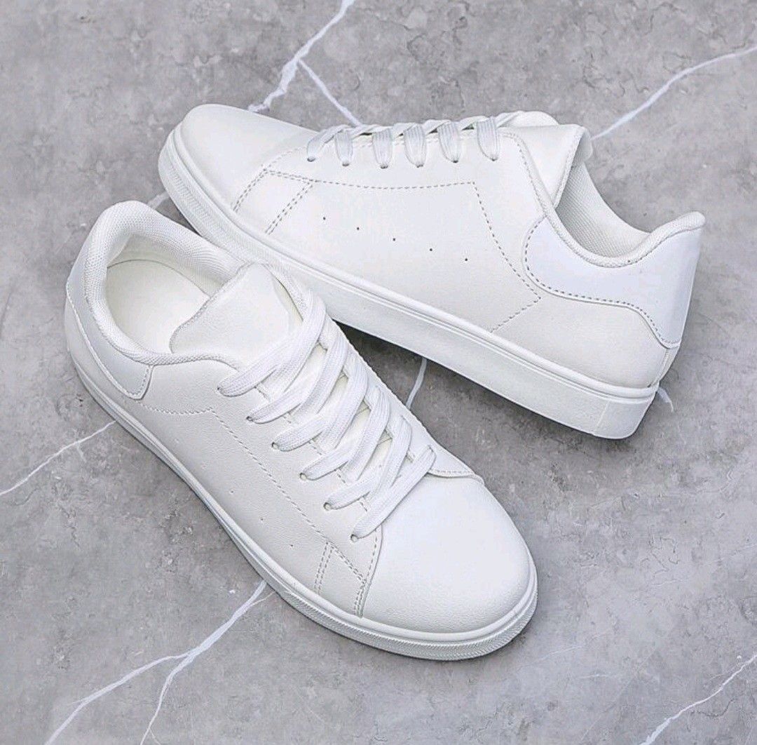 White hotsell sneakers expensive