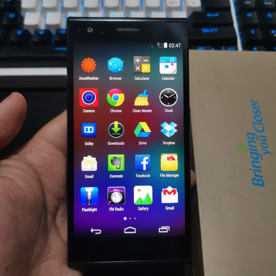 ZTE Balde Vec 4G | Item Code: 75717 (Category: Android Others) located in Caloocan City. Submitted by christian.montalban (Listing ID 1251269968, Image 3). Description: ZTE Balde Vec 4G | Item Code: 75717 Price: P1,099.00 Color: Black 16GB ROM I 1GB RAM 5" TFT LCD Display 2,300 mAh Li-Ion Non-Removable Battery OS: Android 4.4.2 Issue: No Volume Keys | White Dead Pixel Package: Unit, Manual, and Box Only Location: North Caloocan For Meetup: SM Fai