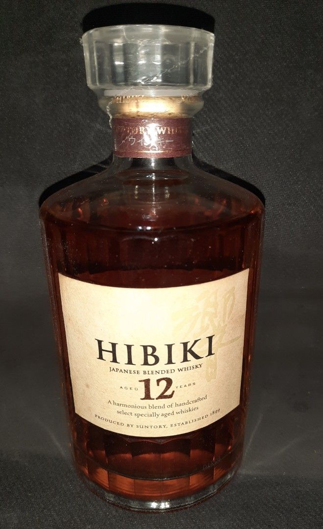 響12 Hibiki 威士忌冇盒, 嘢食& 嘢飲, 酒精飲料- Carousell