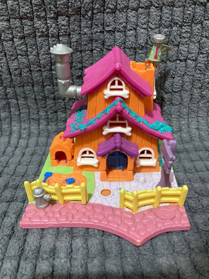 Polly pocket top dog house