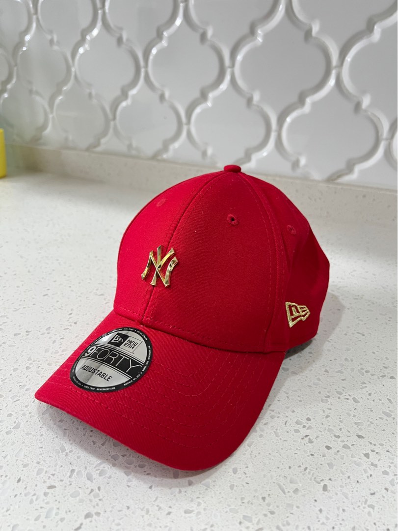 New Era, Accessories, Red Yankees Hat Barely Used