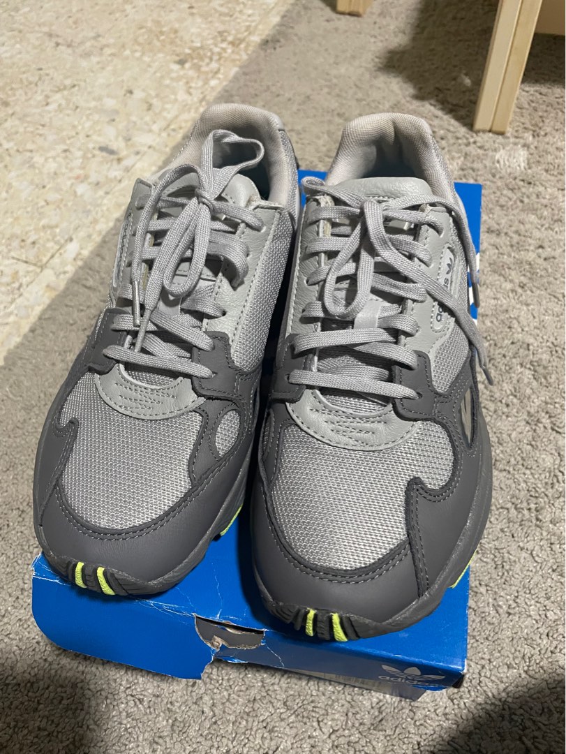 Adidas falcon grey four top