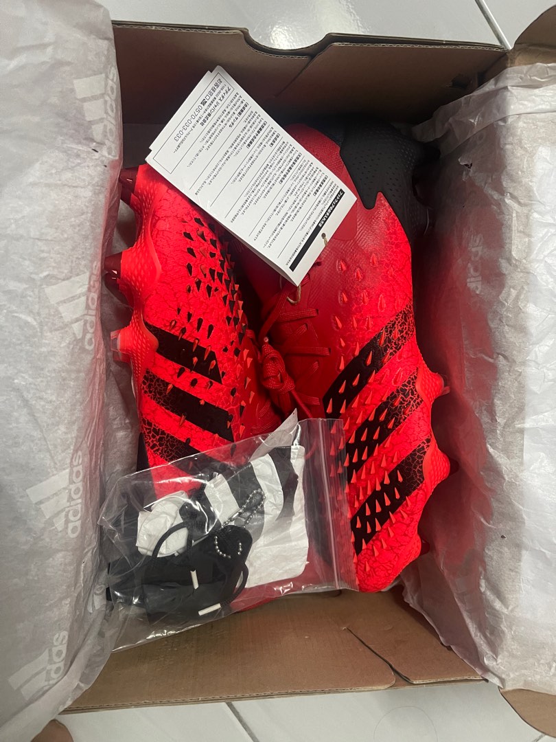 Adidas predator 2025 box