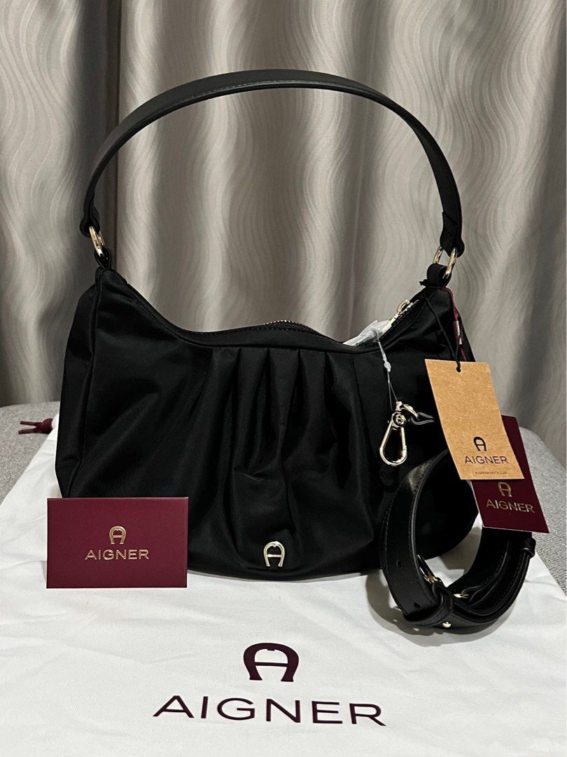 Aigner hot sale messenger bag
