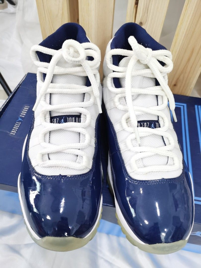 Aj11 unc top