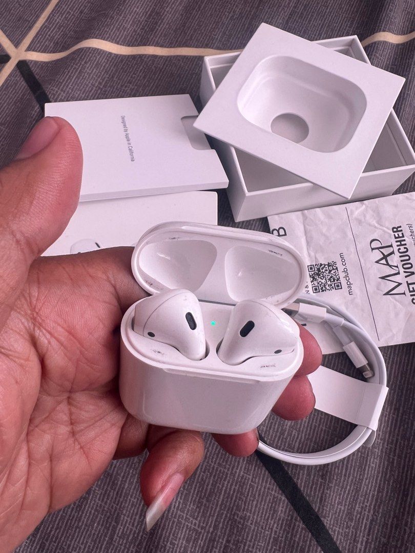 Airpods gen 2 Ex Resmi ibox/ Digimaps on Carousell Airpods gen 2 Ex Resmi ibox/ Digimaps on Carousell