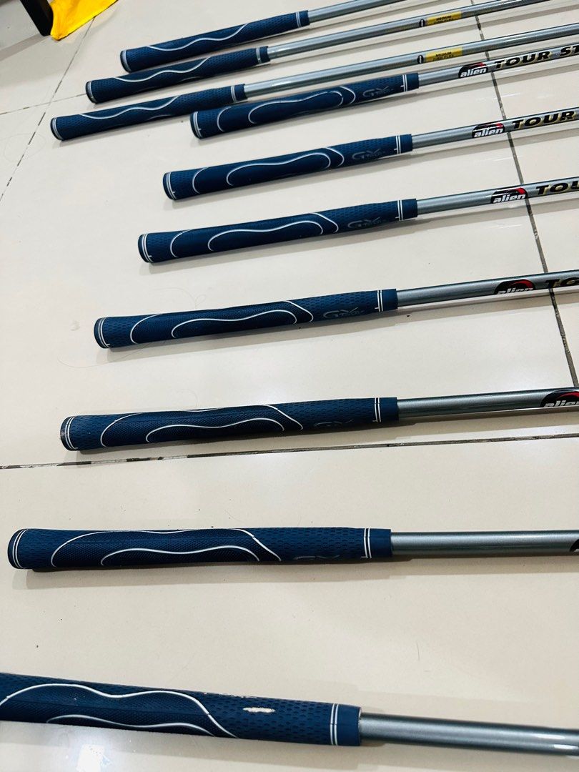 Alien Golf Club full set, Sports Equipment, Sports & Games, Golf on