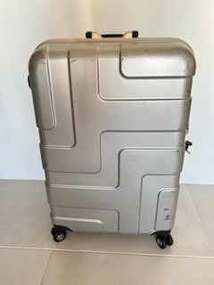 Rimowa Rimowa Classic Trunk 30 Luggage-Silver (Luggage,30-33 Large  Luggage)