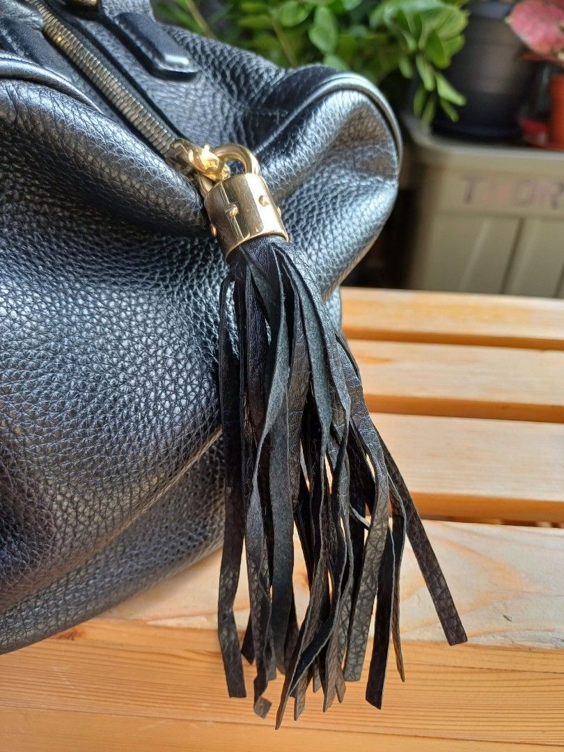 AUTHENTIC GUCCI BOSTON BLACK BAG..