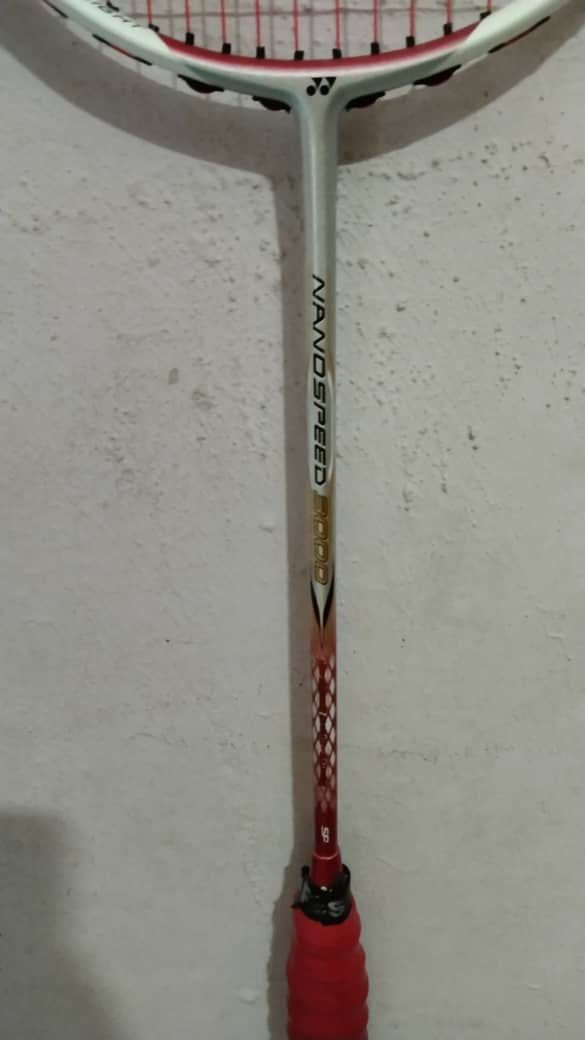 Badminton Racket Bit badminton racket yonex, Sports Equipment, Sports & Games, Racket & Ball ...