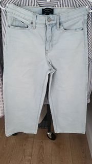 Banana Republic Cropped Jeans