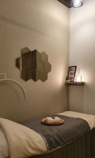 Co-share Beauty Salon Space + Beds