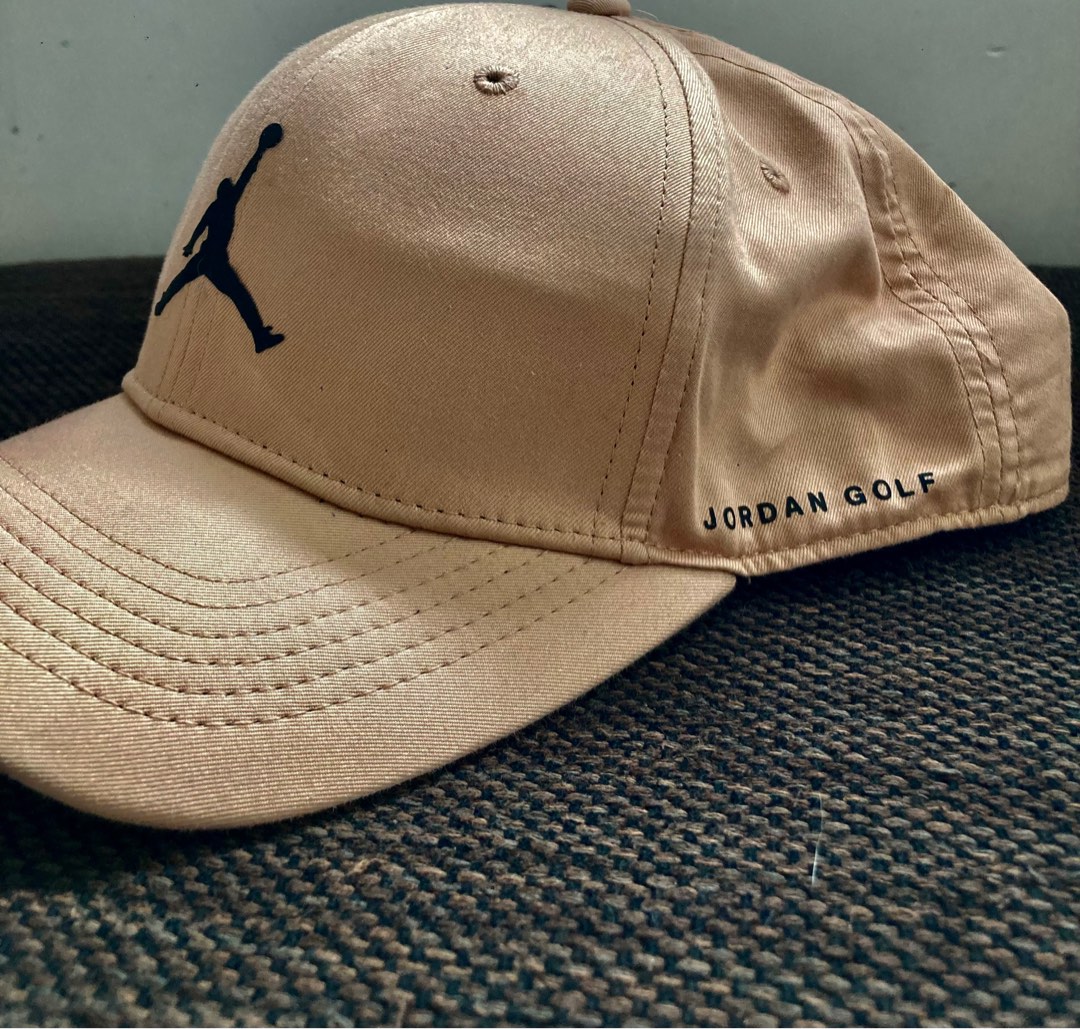 Beige Jordan hat|Size S/M, 男裝, 手錶及配件, 棒球帽、帽- Carousell