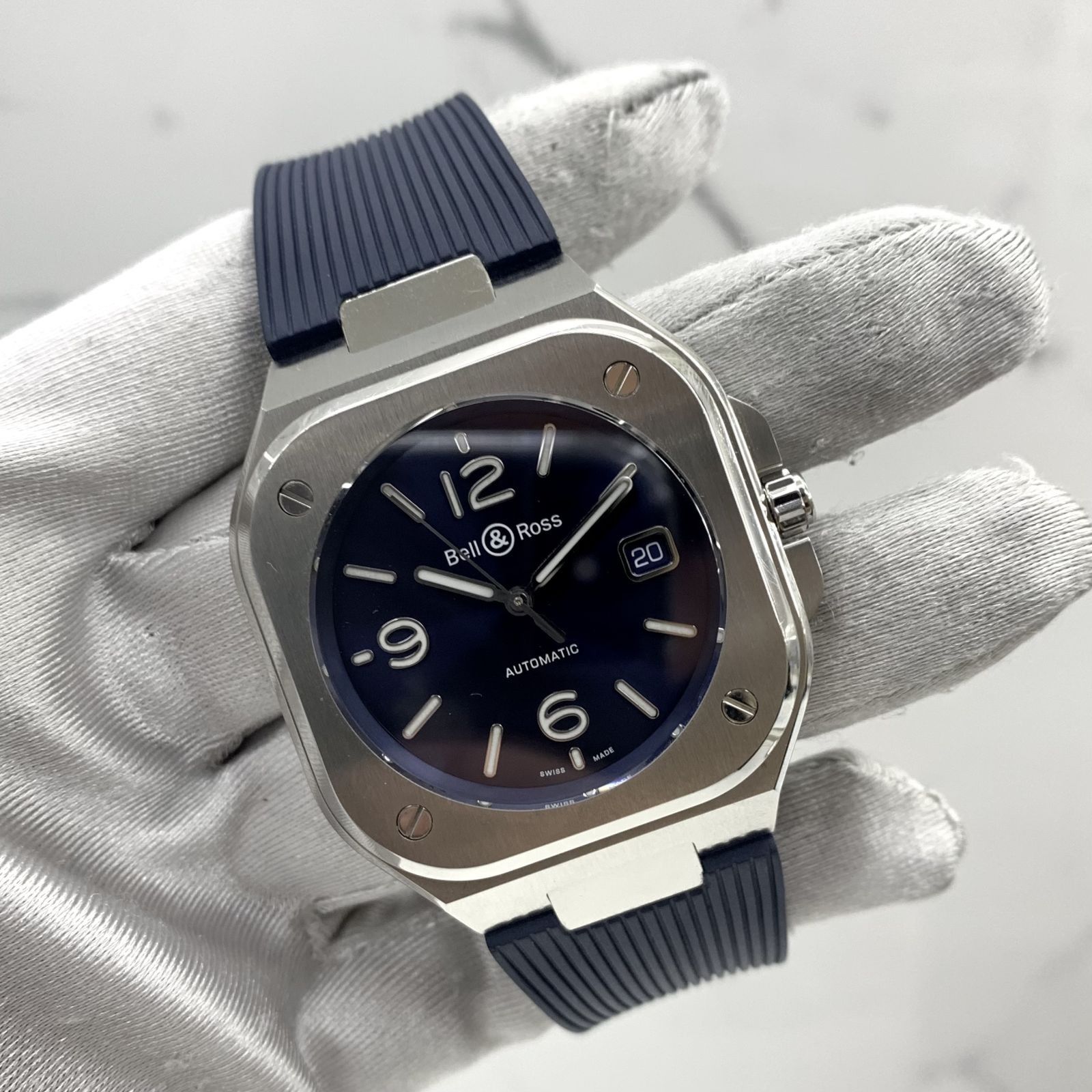 Bell and online ross b05