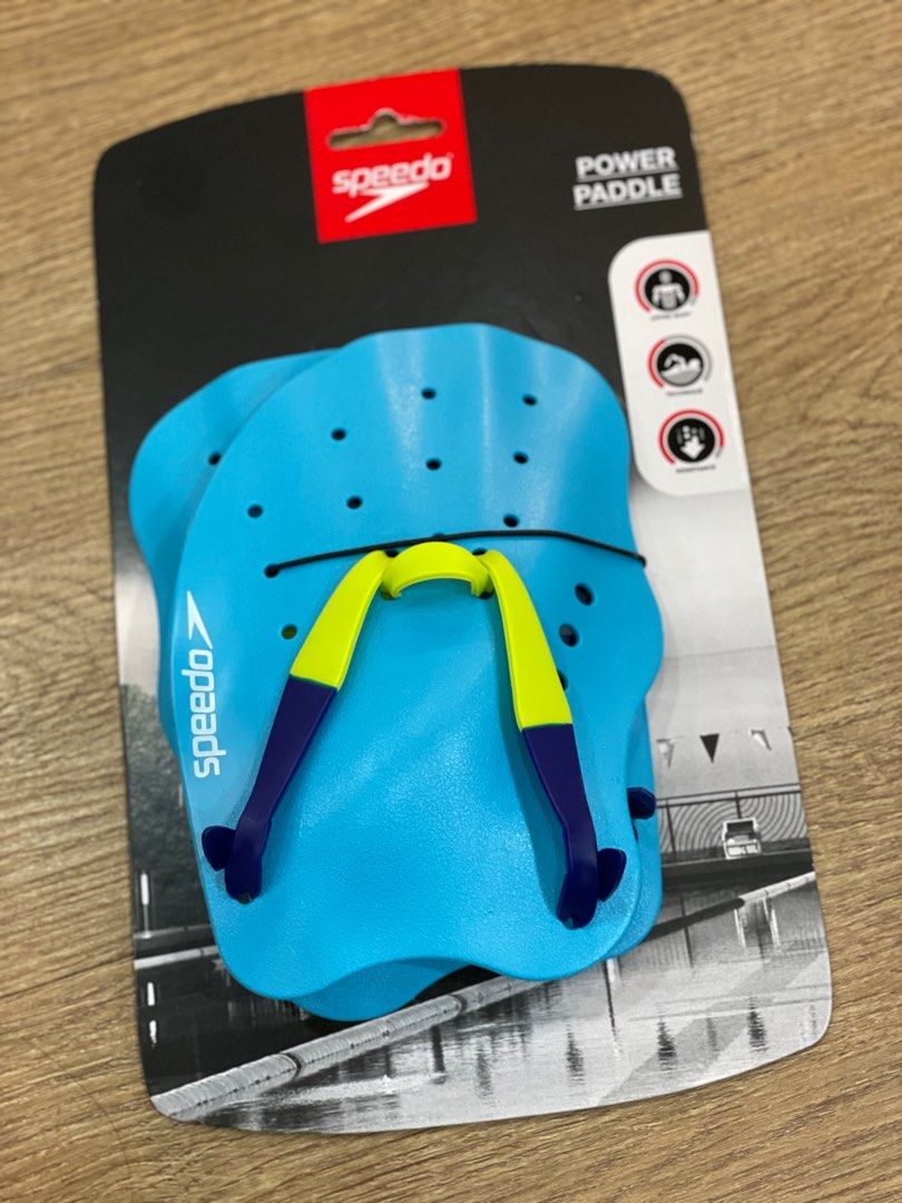 Speedo tech paddle size clearance