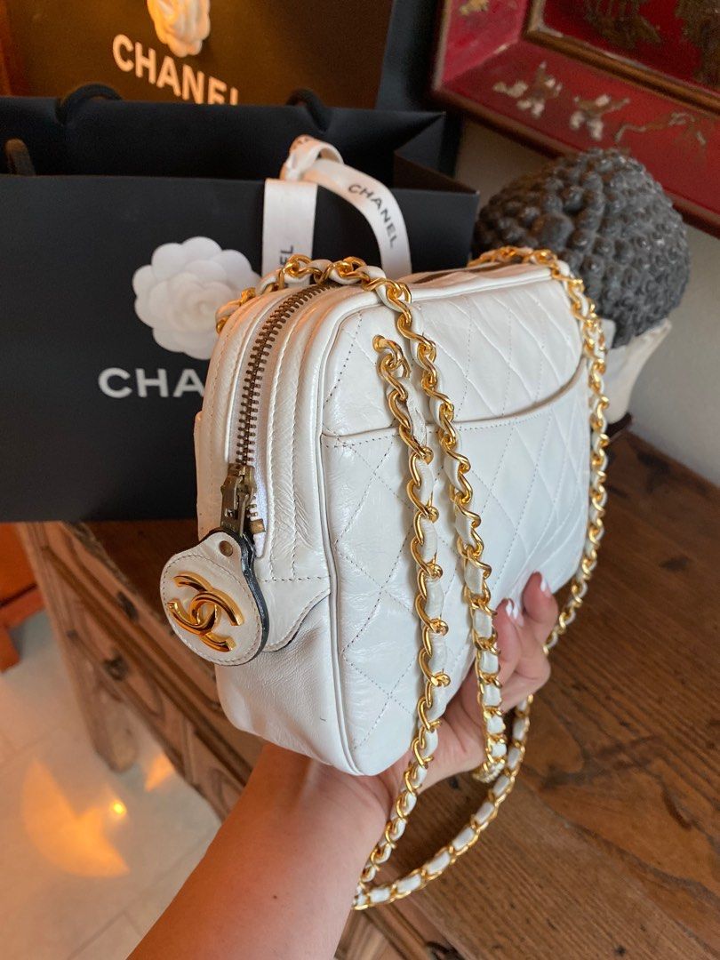 White chanel deals camera bag